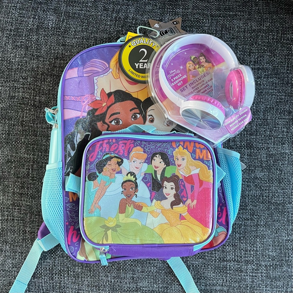 NWT Disney Princess Backpack, Lunchbox and Headphone Bundle